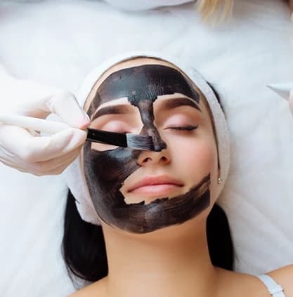 Hollywood Treatment Facial at KNK SKKIN Lucknow