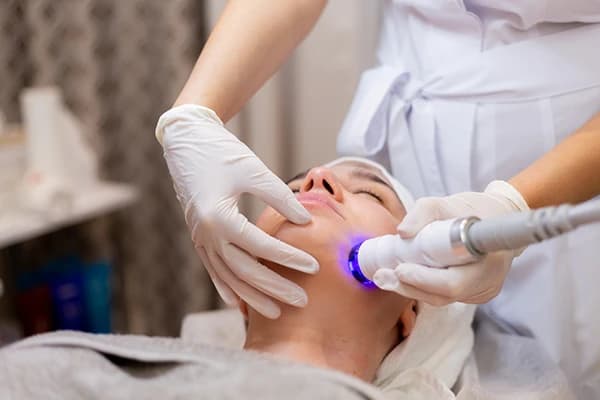 Laser facial and skin rejuvenation at KNK SKKIN Lucknow