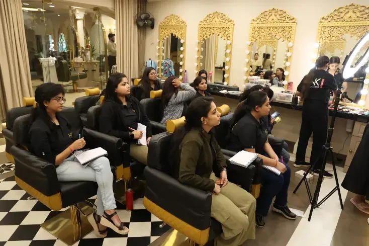 Live hands-on training session at KNK Academy